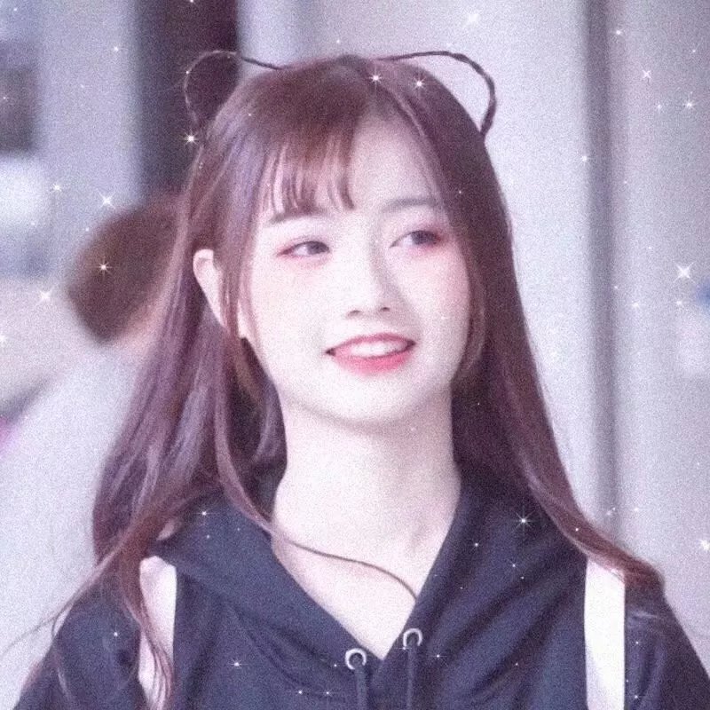 穿到对手身上我被迫营业